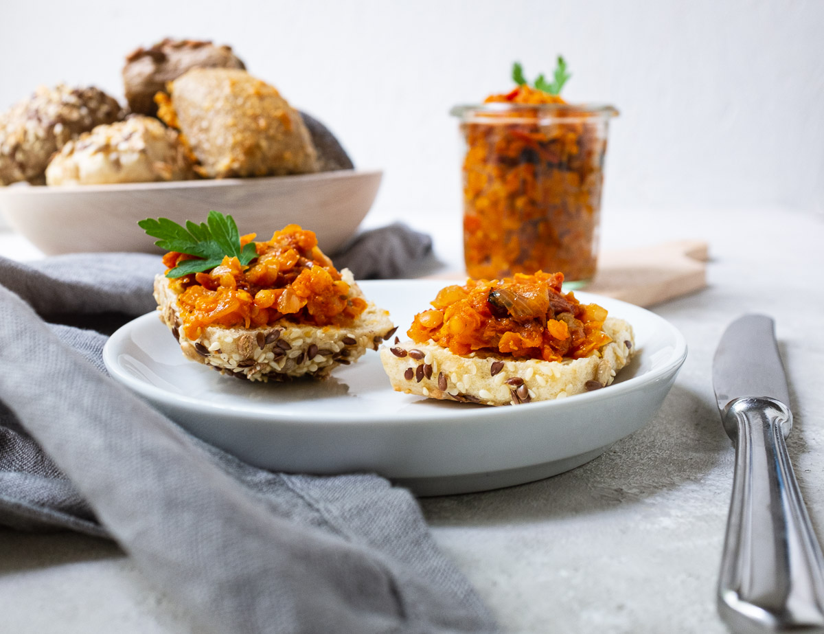 Tomaten-Linsen-Aufstrich-vegan-7 - Schnelle &amp; einfache Rezepte